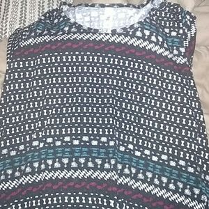 Lularoe classic tee size XL black and white